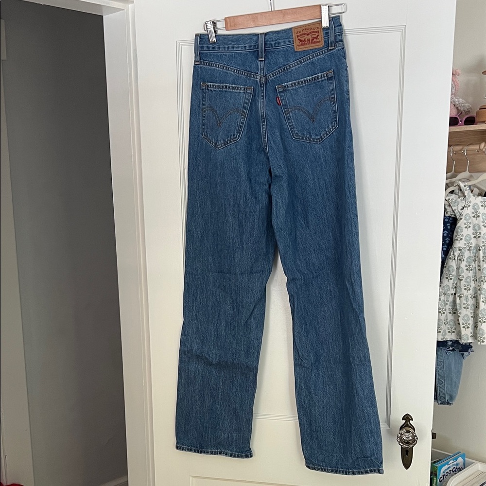 Levi's Women's Straight Leg Jeans in Blue